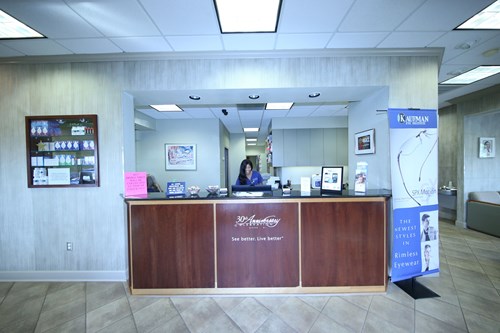 Kaufman Eye Institute Bushnell Front Desk